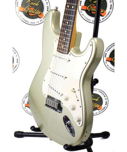 Электрогитара Fender Standard Stratocaster USA 1997 купить с доставкой по России -  