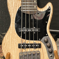 Тревел-бас-гитара Laika Bass 5 Natural Matte, Россия, Новая купить с доставкой по России - sm