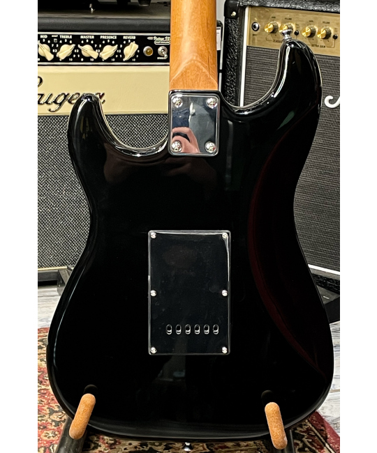 Электрогитара JET JS-200 BK Black, Китай, Новая купить с доставкой по России -  